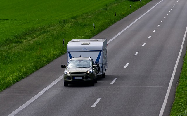 mini kamp prikolice